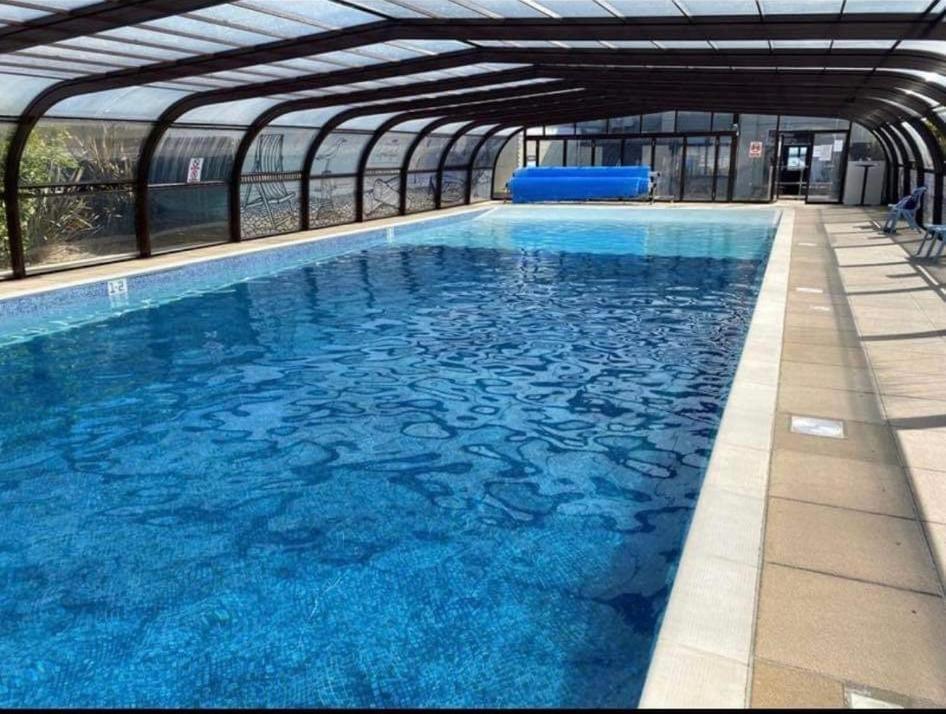 לואסטופט Villa Sea View 3-Bed Heated Pool Eat Bar Kids Park מראה חיצוני תמונה